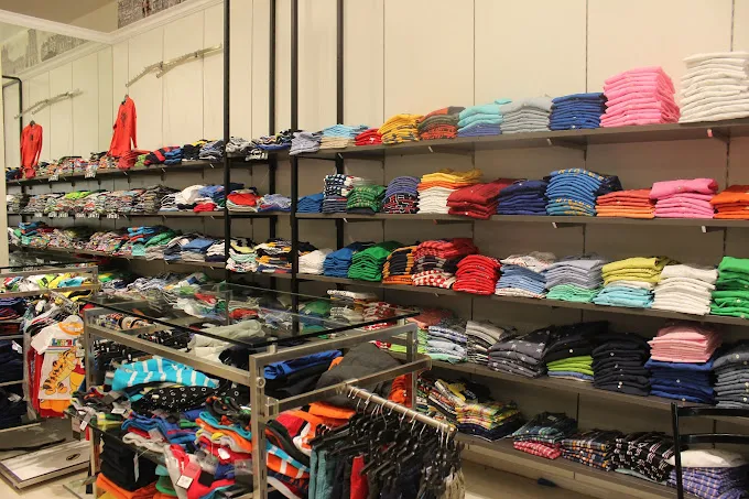 Shoppers Corner (PayLess-ShopMore)